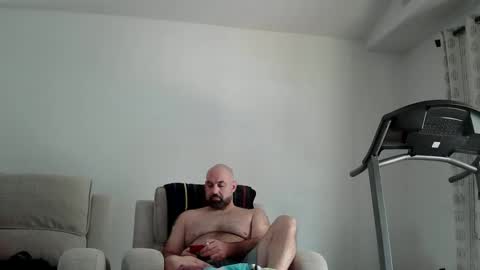 Bearded online show from 05/23/26, 07:18