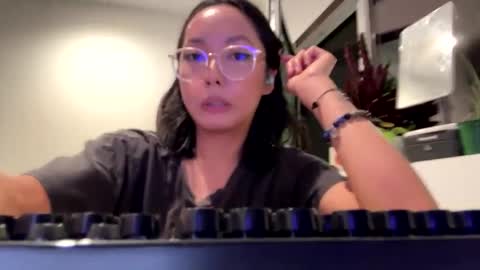 Snapshot of muniico chatting on 09/21/25, 03:30 muniico online show from 09/21/25, 03:30