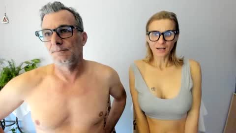 Snapshot of munishpunish chatting on 01/19/25, 03:32 LOVELY JULIA Peter DAY online show from 01/19/25, 03:32