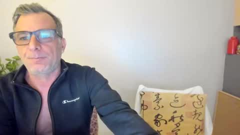 Snapshot of munishpunish chatting on 01/25/25, 06:46 LOVELY JULIA Peter DAY online show from 01/25/25, 06:46