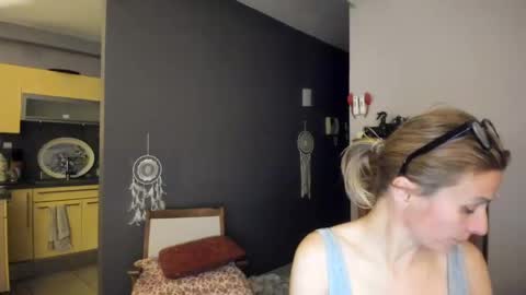 Snapshot of munishpunish chatting on 01/30/25, 07:37 LOVELY JULIA Peter DAY online show from 01/30/25, 07:37