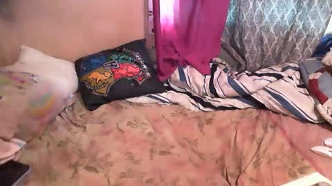 Snapshot of munniegalz1 chatting on 09/24/25, 10:07 your angel online show from 09/24/25, 10:07