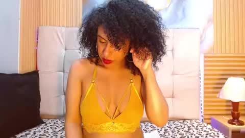 Snapshot of muriell303av chatting on 11/04/25, 01:48 muriell303av online show from 11/04/25, 01:48