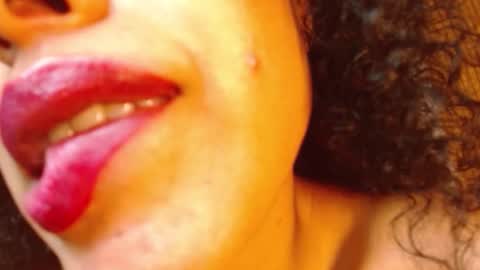 Snapshot of muriell303av chatting on 11/15/25, 04:32 muriell303av online show from 11/15/25, 04:32