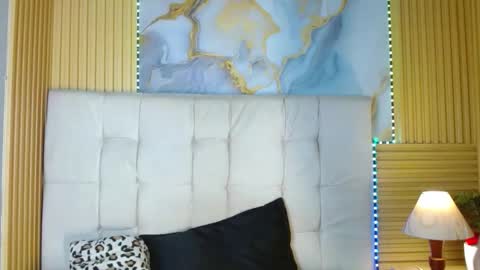 Snapshot of muriell303av chatting on 12/14/25, 03:23 muriell303av online show from 12/14/25, 03:23