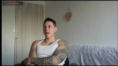 muscle_king_cum online show from 06/01/26, 01:57