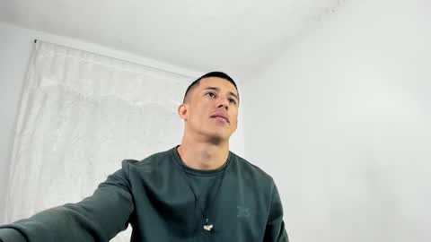 Muscle Man online show from 12/02/25, 02:34