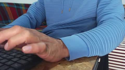 Mike online show from 04/11/26, 02:27