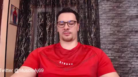 Snapshot of muscleaj69 chatting on 01/19/25, 06:43 AJ online show from 01/19/25, 06:43