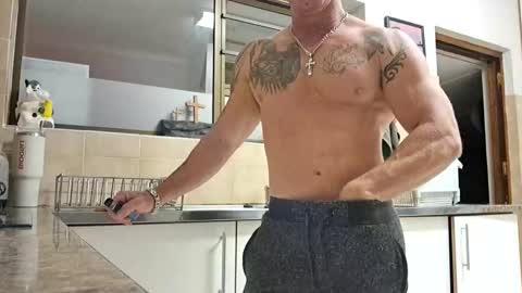 muscledaddy69s online show from 04/16/26, 01:39