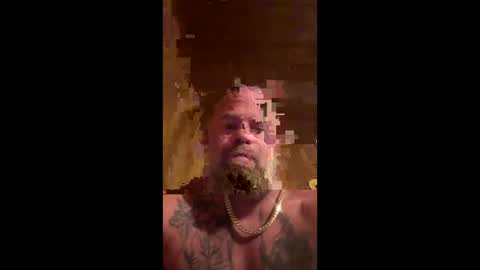 Snapshot of muscledick40 chatting on 01/19/25, 02:49 muscledick40 online show from 01/19/25, 02:49