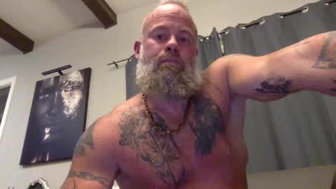 Snapshot of muscledick40 chatting on 09/12/25, 02:44 muscledick40 online show from 09/12/25, 02:44