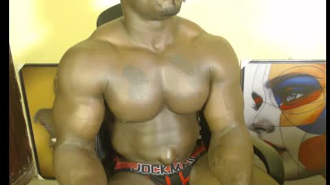 musclegod23 online show from 02/26/25, 04:25