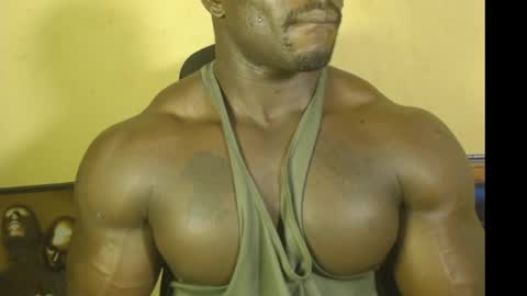 musclegod23 online show from 03/05/25, 06:12