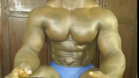 musclegod23 online show from 10/29/25, 02:58
