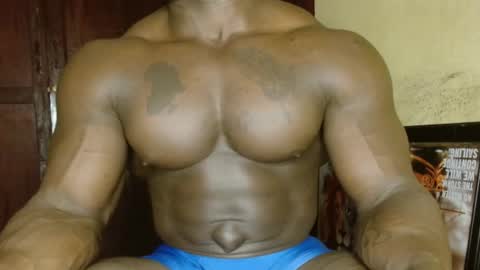 musclegod23 online show from 02/11/26, 02:11