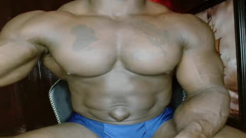 musclegod23 online show from 06/02/26, 09:11