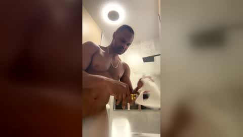 muscleguy6789 online show from 05/28/26, 09:01