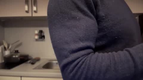 Snapshot of musclehair3 chatting on 02/05/25, 07:10 musclehair3 online show from 02/05/25, 07:10