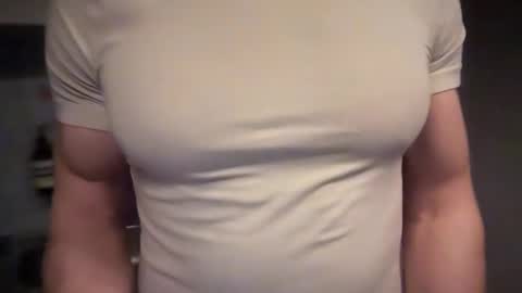 Snapshot of musclehair3 chatting on 02/19/25, 09:47 musclehair3 online show from 02/19/25, 09:47