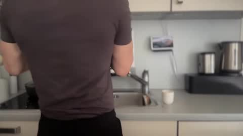 Snapshot of musclehair3 chatting on 02/23/25, 12:16 musclehair3 online show from 02/23/25, 12:16