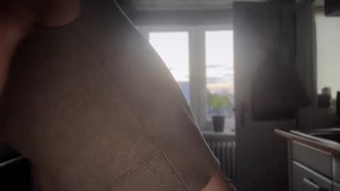 Snapshot of musclehair3 chatting on 10/18/25, 04:30 musclehair3 online show from 10/18/25, 04:30