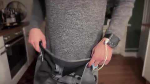 Snapshot of musclehair3 chatting on 11/17/25, 09:42 musclehair3 online show from 11/17/25, 09:42