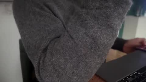 Snapshot of musclehair3 chatting on 12/02/25, 12:10 musclehair3 online show from 12/02/25, 12:10