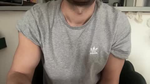 Snapshot of musclehair3 chatting on 02/23/26, 09:06 musclehair3 online show from 02/23/26, 09:06