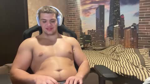 Snapshot of musclephantom chatting on 10/30/25, 09:15 Egor online show from 10/30/25, 09:15