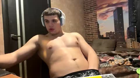 Snapshot of musclephantom chatting on 02/25/26, 10:08 Egor online show from 02/25/26, 10:08