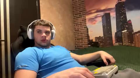 Snapshot of musclephantom chatting on 02/27/26, 10:32 Egor online show from 02/27/26, 10:32