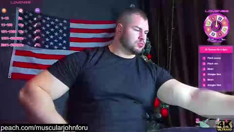 Snapshot of muscularjohnforu chatting on 12/22/24, 08:25 click icon for peach  online show from 12/22/24, 08:25