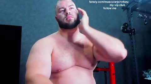Snapshot of muscularjohnforu chatting on 07/21/26, 06:38 click icon for peach online show from 07/21/26, 06:38