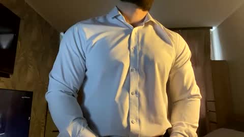 Snapshot of muscularjuggler chatting on 03/04/26, 01:44 muscularjuggler online show from 03/04/26, 01:44