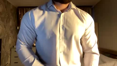 Snapshot of muscularjuggler chatting on 03/16/26, 12:38 muscularjuggler online show from 03/16/26, 12:38
