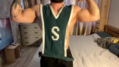 Snapshot of muscularjuggler chatting on 03/17/26, 04:06 muscularjuggler online show from 03/17/26, 04:06
