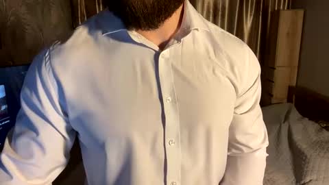 Snapshot of muscularjuggler chatting on 03/22/26, 12:41 muscularjuggler online show from 03/22/26, 12:41
