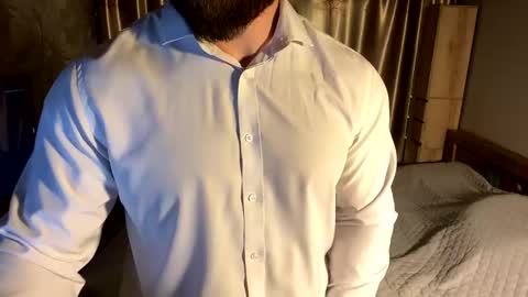 Snapshot of muscularjuggler chatting on 03/29/26, 02:06 muscularjuggler online show from 03/29/26, 02:06
