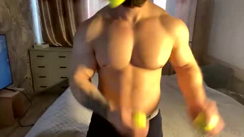 Snapshot of muscularjuggler chatting on 03/30/26, 02:12 muscularjuggler online show from 03/30/26, 02:12