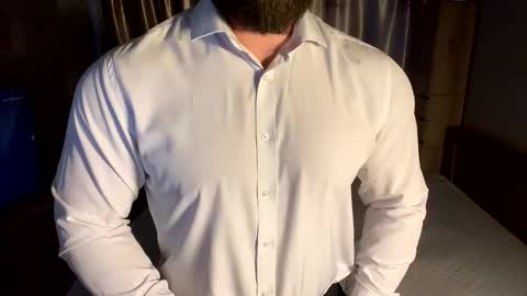 Snapshot of muscularjuggler chatting on 04/06/26, 01:58 muscularjuggler online show from 04/06/26, 01:58
