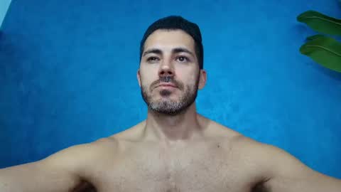 Snapshot of muscularmaster chatting on 06/17/26, 09:38 muscularmaster onlyfans online show from 06/17/26, 09:38