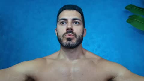 Snapshot of muscularmaster chatting on 07/04/26, 10:27 muscularmaster onlyfans online show from 07/04/26, 10:27
