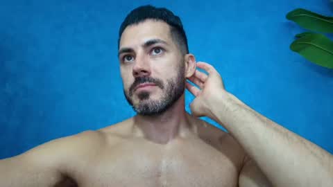 Snapshot of muscularmaster chatting on 07/21/26, 11:40 muscularmaster onlyfans online show from 07/21/26, 11:40