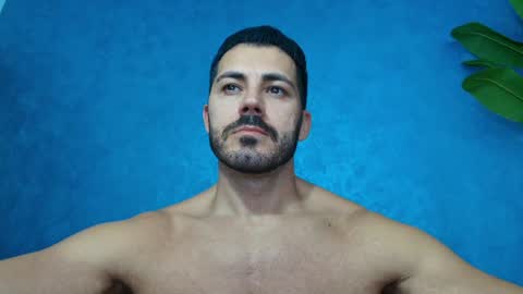 Snapshot of muscularmaster chatting on 07/25/26, 10:18 muscularmaster onlyfans online show from 07/25/26, 10:18