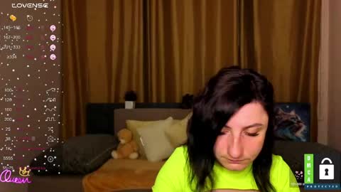 Snapshot of muse_kitty_jenia chatting on 06/03/26, 11:24 Jenya online show from 06/03/26, 11:24