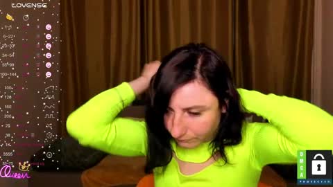 Snapshot of muse_kitty_jenia chatting on 06/03/26, 02:33 Jenya online show from 06/03/26, 02:33