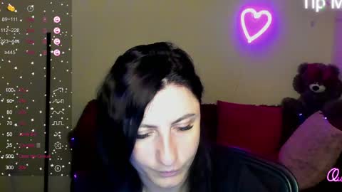 Snapshot of muse_kitty_jenia chatting on 06/04/26, 06:08 Jenya online show from 06/04/26, 06:08