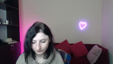 Jeneva online show from 11/13/25, 07:13