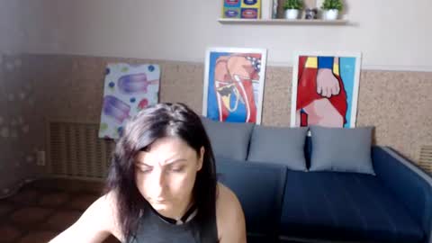 Snapshot of muse_kity_jeneva chatting on 07/14/26, 02:05 Jeneva online show from 07/14/26, 02:05